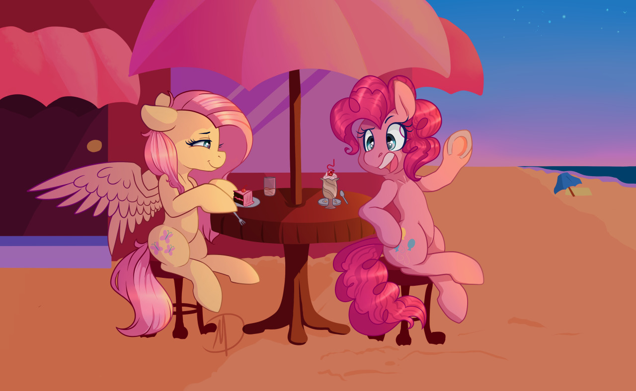 mdragonflame: WHAAAT canon ponies??  Hanging out at the beach? During a Sunset?