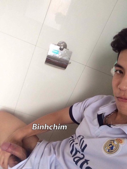 binhchim: Str8 Qn dâm đang học ở Hn
