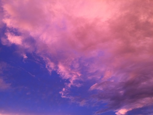 overcalm:The sky was looking amazing