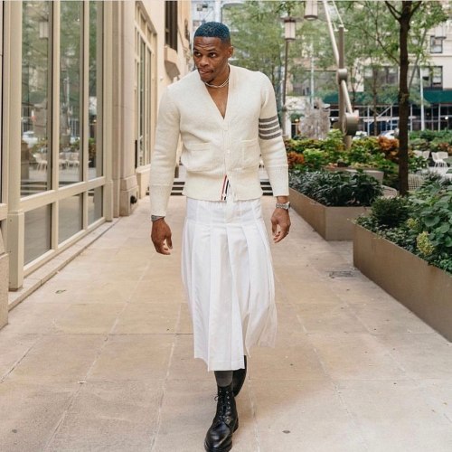 We will never ever ever get enough of @russwest44 in @thombrowne His fashunz is always on point! #un
