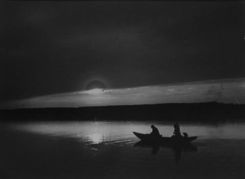 snowce: Andre Kertesz, Sunset, Esztergom, 1917