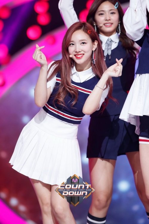 fy-nayeon:  170522 Mcountdown Update with TWICE