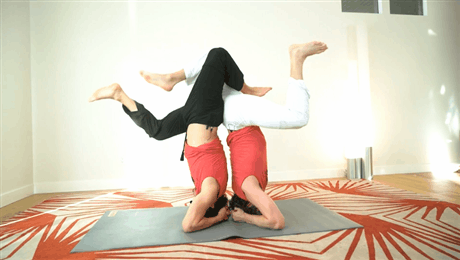 lum1natrix:  wow i’m digging this yoga DVD
