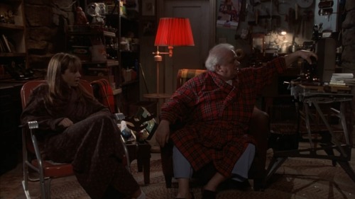 Home for the Holidays (1995) - Charles Durning as Henry LarsonI love Durning in this. Then again, I 