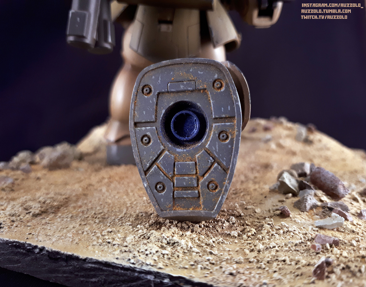 ruzzolo: HG 1:144 Zaku I “Sniper type” This is my third project of the year,