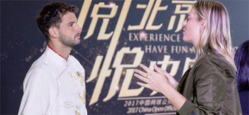 Maria Sharapova and Grigor Dimitrov talking at the 2017 China Open player’s party.