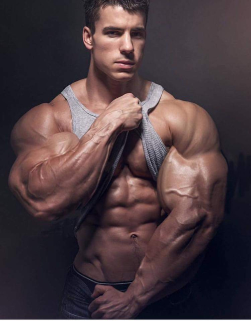 sargentgayporn:Only the hottest males! CLICK HERE FOR THE HOTTEST BOYS IN GAY PORN!