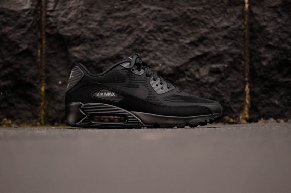 sneakhers:  Nike Air Max 90 CMFT PRM Tape “Reflective” – Black