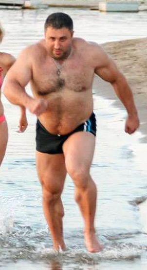justbulls:  Beach Bull