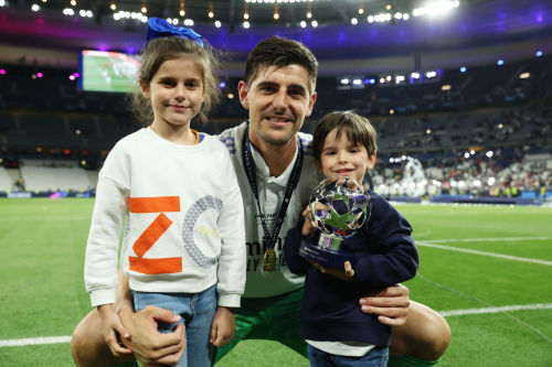 realmadridfamily: Thibaut Courtois celebrates with his kids Adriana and Nicolas after winning the UE