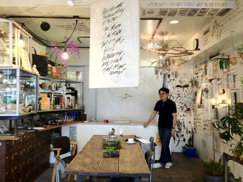 Orchid hunter, floral experimenter, wall typographerA look into the novel orchid workshop of Yoichir