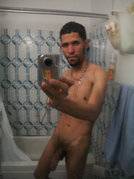 qvivaelveneno:  20xguy20:  karaoke33:  prmax009:  kakashi2013:  prpornlover:  Que
