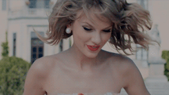hermionegrangcr:Top 10 music videos challenge ♫ 1. Blank Space“Some of the things I write about on a