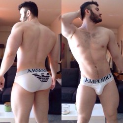 smoothtophairybottom:Do you like your guys beefy, hairy, and muscular? http://smoothtophairybottom.tumblr.com