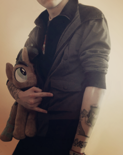 Ain&rsquo;t Nobody As Manly As Me I needed a new deviantart ID (because I got moar ink done ooops getting another one next week) Tattoos and ponies fok yea Plushy manliness provided by Nazegoreng