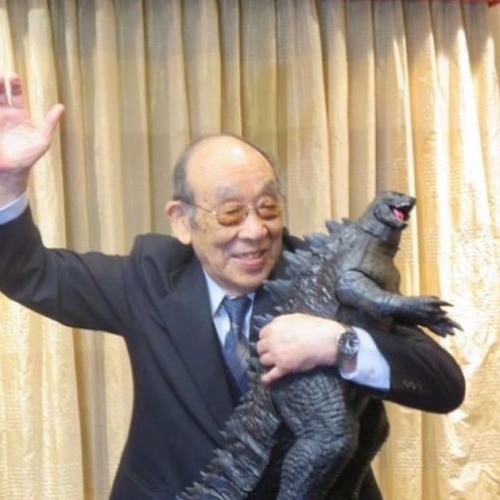 randomdeinonychus:pure-nxk:Godzilla getting a cuddle from THE Godzilla (Haruo Nakajima was the suit 