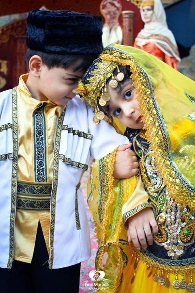 Azerbaijani Turk children in traditional clothes