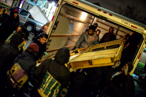 Photos from this morning’s action led by #FeedthePeople at Marcus Garvey Park, Oakland, CA. Re