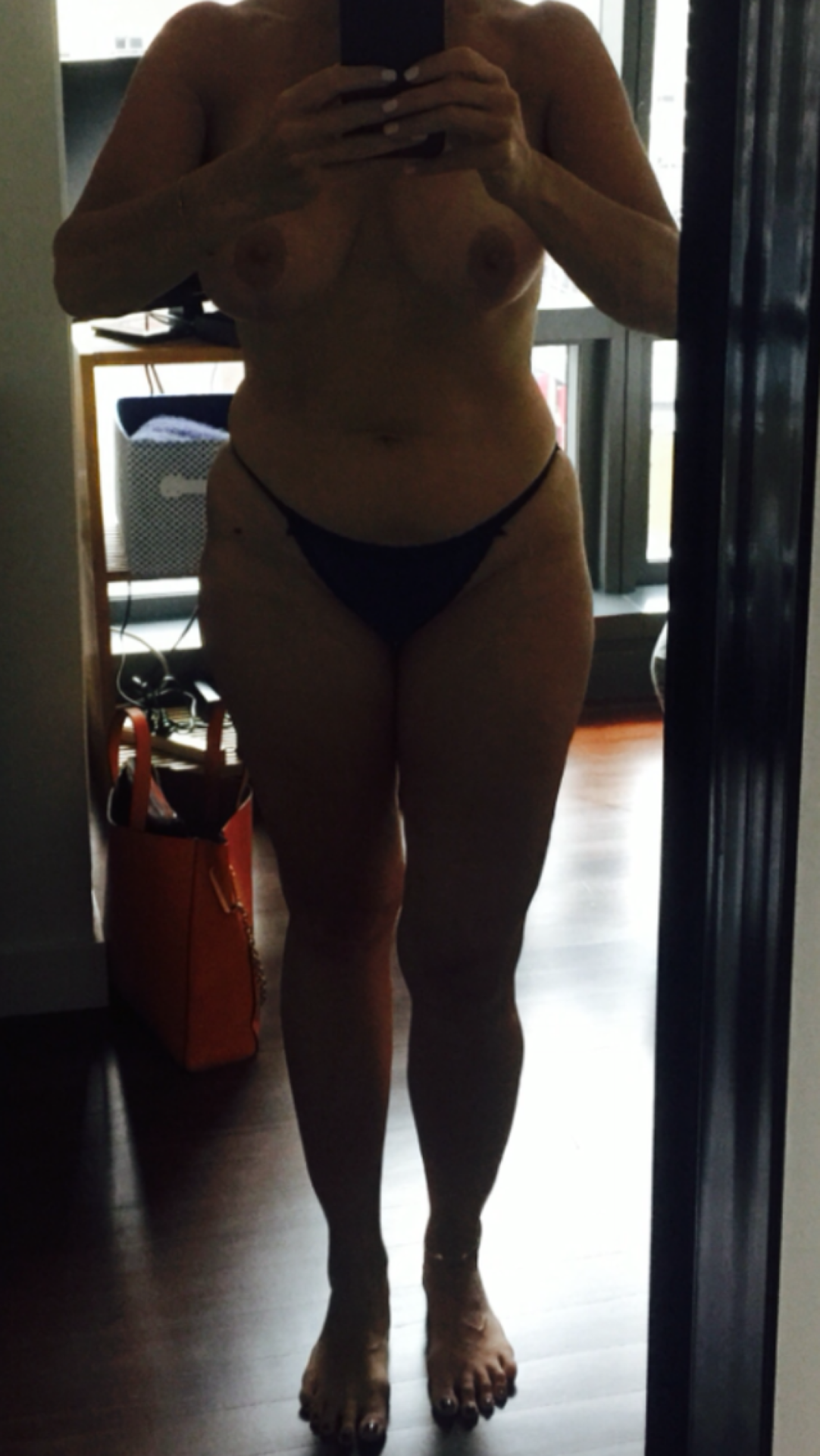 couple-sharexxx:  Wife post…  A few selfies showing off the goods while getting