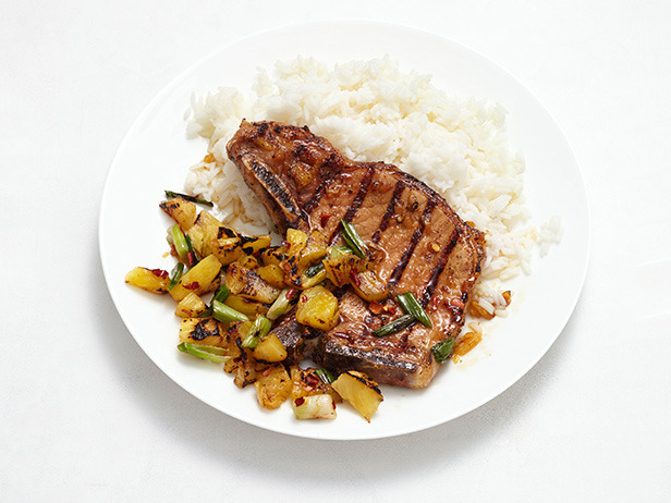 foodffs:  Pork Chops with Pineapple Salsa Really nice recipes. Every hour.