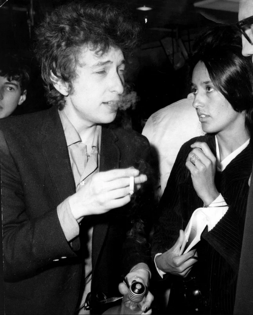 Bob N Joni Bob Dylan And Joan Baez London April 1965