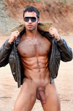 setious:  southerncrotch:  I wish the “leather jacket, sunglasses, and nothing else” look would come back in style.  Fuck me on your motorcycle. Fuck me hard and rough… 