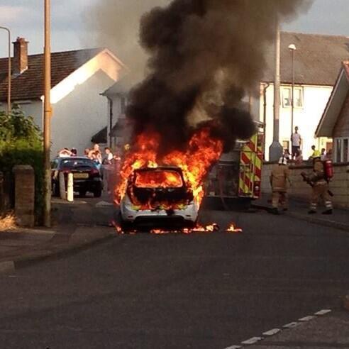 scotianostra:  Niddrie’s annual bbq goes with a bang!! http://news.stv.tv/east-central/232356-two-marked-police-cars-set-alight-in-edinburgh-during-call-out/
