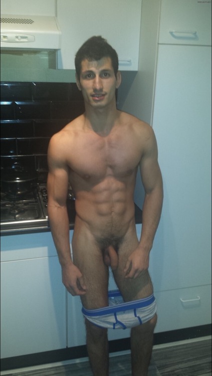 campusdudes:  Weekend Special: Dudes in the kitchenhttp://campusdudes.tumblr.com/