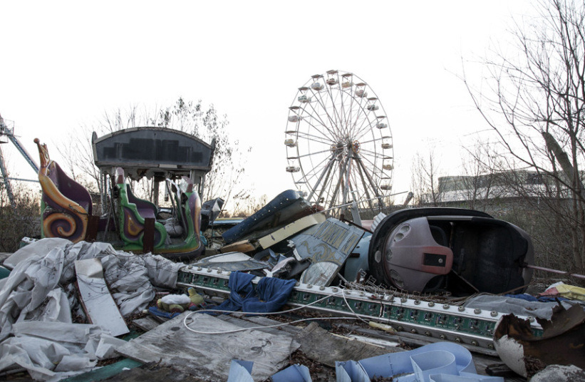 the-gasoline-station:  Katrina 10 Years AfterSeph Lawless has captured a series