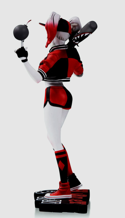 DC Collectibles Harley Quinn Red, White &amp; Black: Harley Quinn by Mingjue Helen Chen Resin St