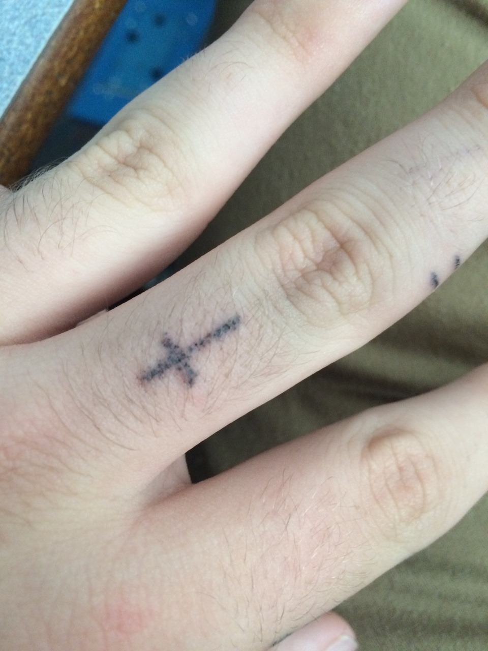maxxypaad:  stick n’ pokes 🙏💁