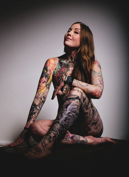 sexyinkedchicks:  http://bloggingdrunk.com/sexytattoos