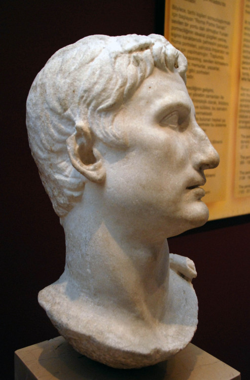 myglyptothek:Augustus. From Pergamum. I century AD. Augustan time. Marble. İstanbul Arkeoloji Müzele