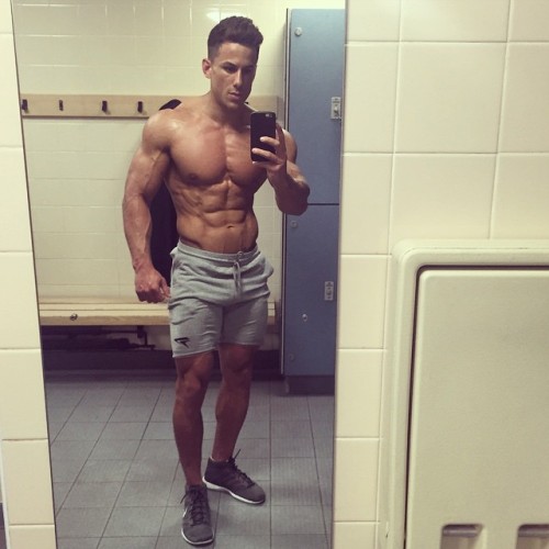 lumbrjax:  Instagram user @olliemarchon http://ift.tt/1O4Pd09