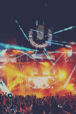 Rave-Republic:  Ultra Music Festival 2015 | Rudgr