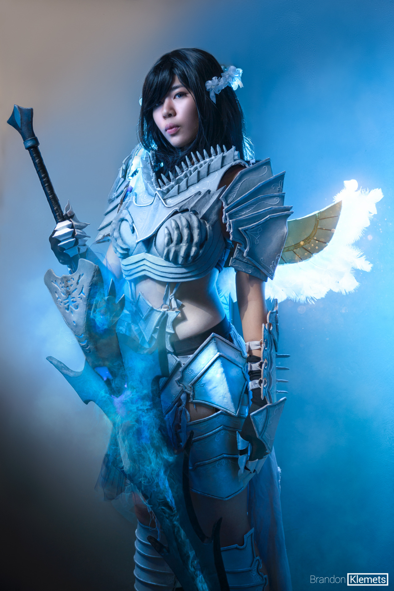 Guild Wars 2 — Guardian Cosplay with Grasping Armor/Light of...