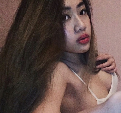 lioncitygurls:  Imagine fucking this amazing tight and hot bitch! Damn I’ll fuck her with my dragon 24/7 till she turn sore and red    #Singaporegirls #xmm #SgXmm #SingaporeXmm #syt #chiobu