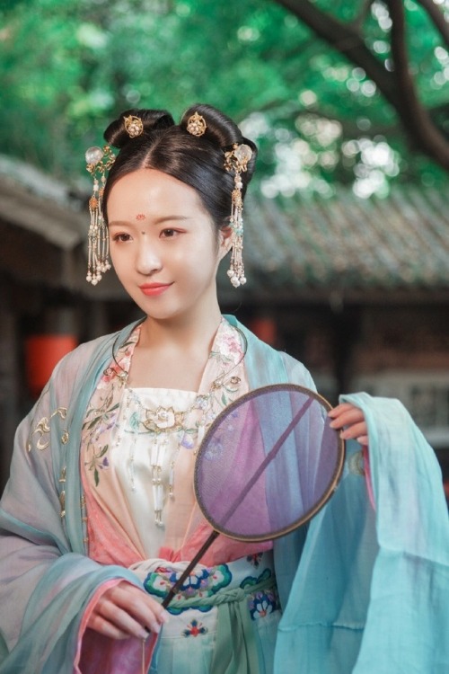 hanfugallery: Traditional Chinese hanfu 