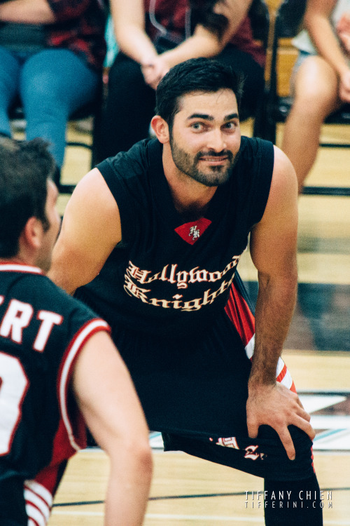 tifferini:  Tyler Hoechlin for the Hollywood adult photos