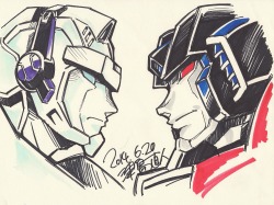 tfpaddict:  Skyfire and Starscream by Naoto Tsushima (his pixiv is here). Also a small commission from BotCon. :-) One of my fav manga artists (and the writer who made SkyStar canon ^.^).