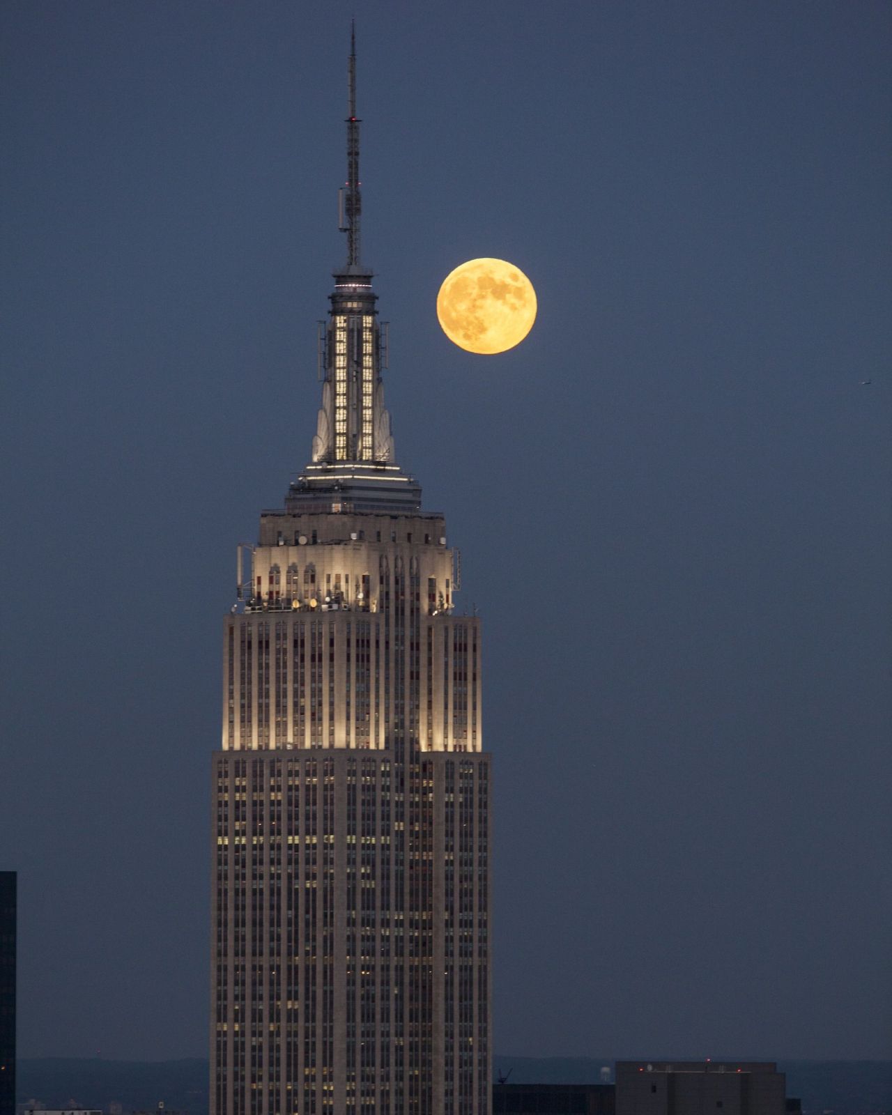 Empire State Building by @staleyphotoj @flynyon #newyork #newyorkcity