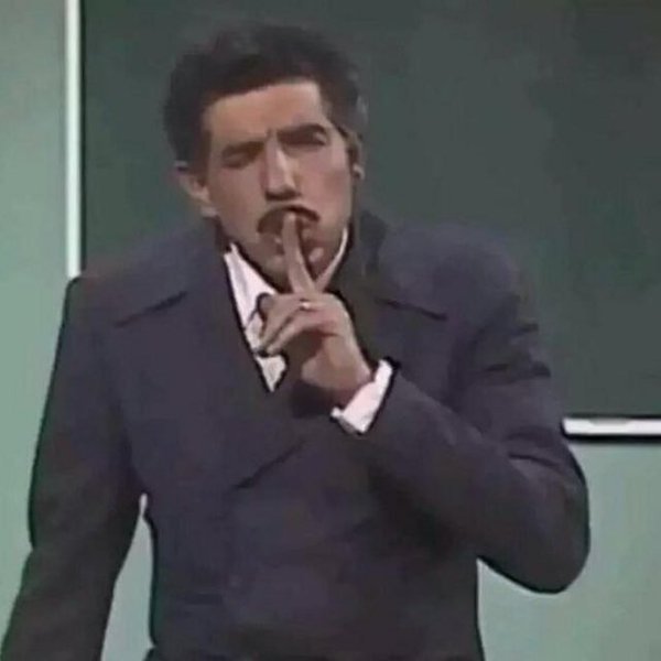 -Te acuerdas cuando te besaste con...? -...