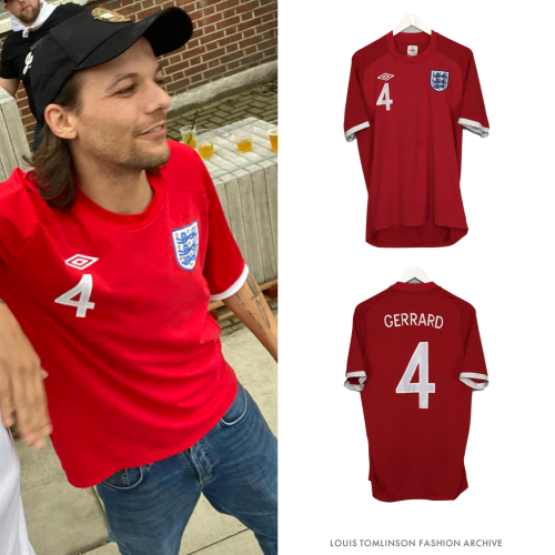 Louis in London | June 29, 20212010/2012 Umbro England Away Jersey - #4 Steven Gerrard