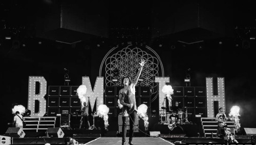 lxcidly: re-sensible-deactivated20190323: Four letters, thousands of sensations.  ~