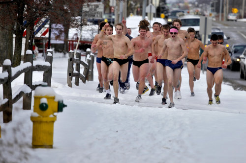 It’s never too cold for speedos…