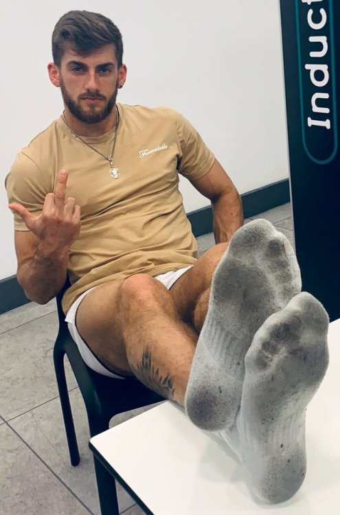 coolnelson92:The Inferno King nice feet