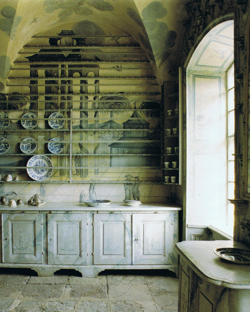 untamedrose:  Porcelain kitchen at Thureholm