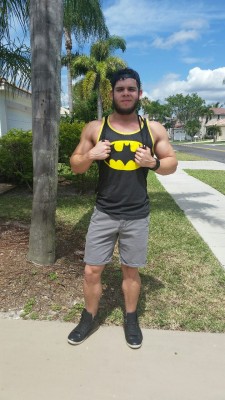 sodomymcscurvylegs:  Oh, hey! Normal human pictures of me. Excuse the hair; Florida humidity. 