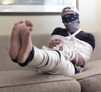 https://lovetapebondage.tumblr.com/post/153224382361