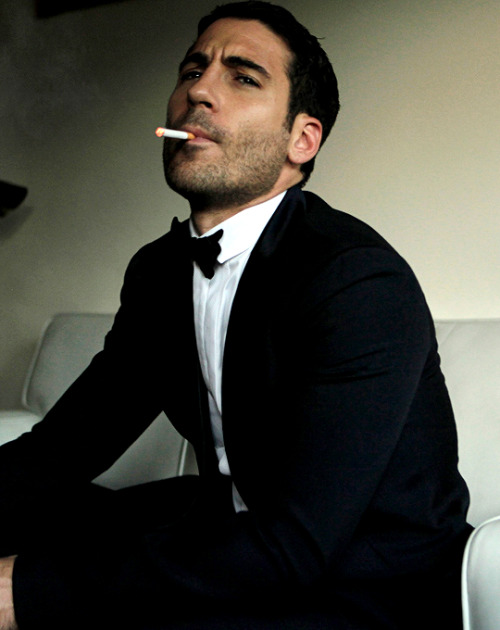 miguelangelsilvestre:Miguel Angel Silvestre for Mad Men Magazine